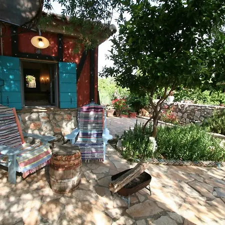 Vinieris Villas - Almond Dom wakacyjny